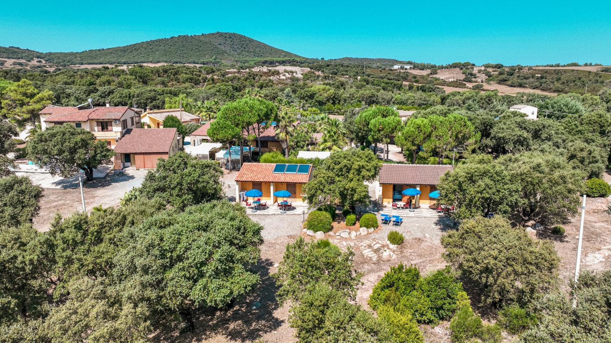 Agriturismo Rocce Bianche Guest House Arbus Exterior photo