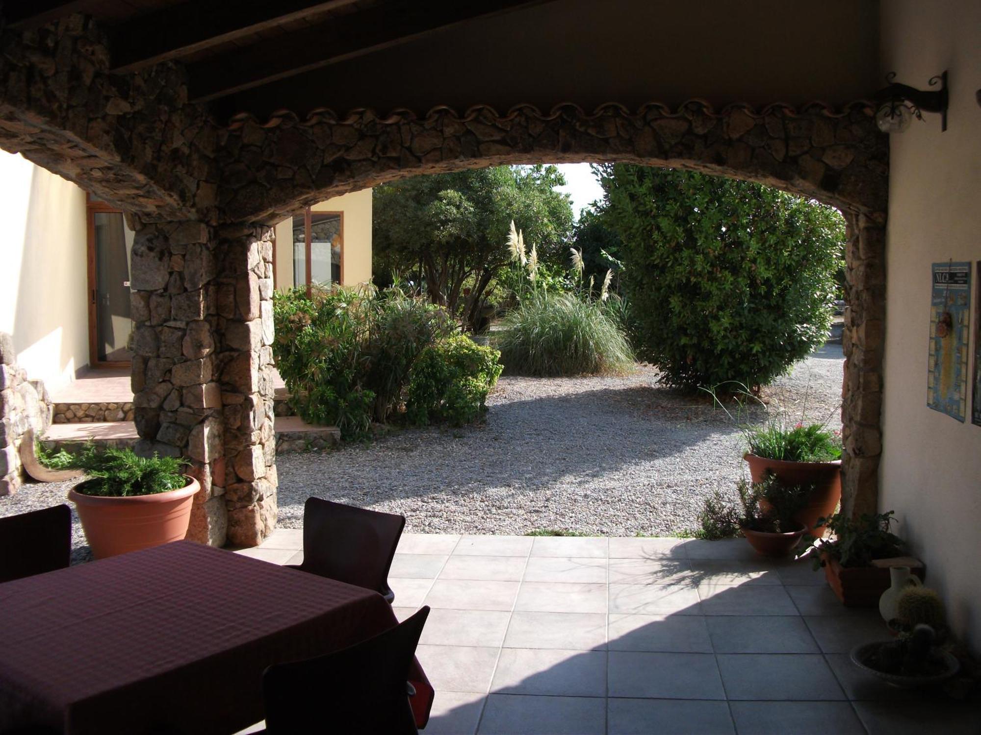 Agriturismo Rocce Bianche Guest House Arbus Exterior photo